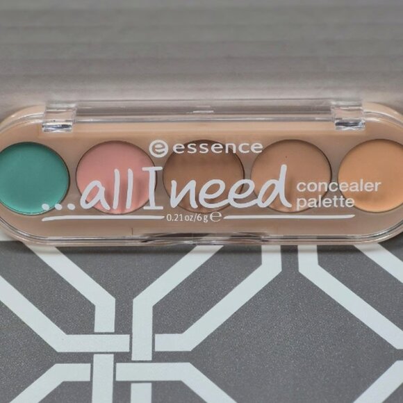 Essence ...All I Need Concealer Palette - 10 Cover it all - Picture 1 of 5